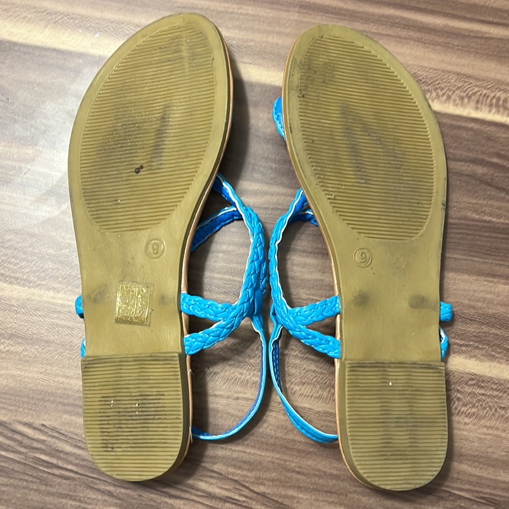 Sky blue thong sandals - Picture 11 of 11